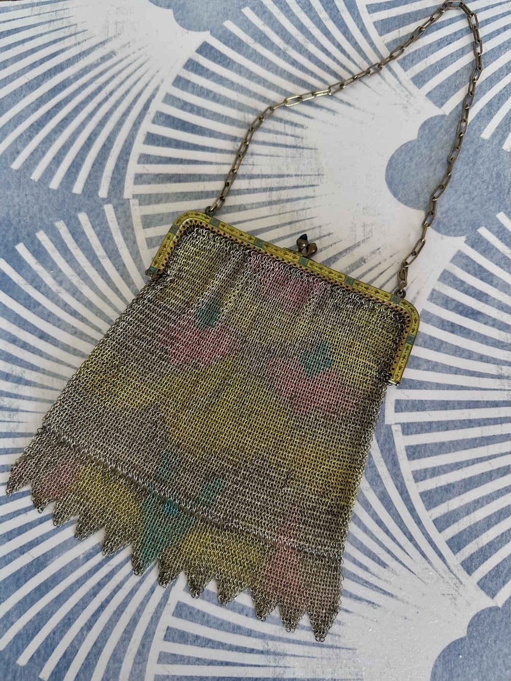 VTG Art Deco Mesh Pastel Evening Bag Coin Purse Ornate Frame & Kiss Lock Clasp